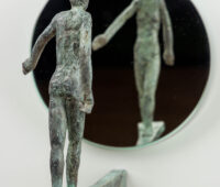  - Katharina Ortleb BALANCE Bronze Spiegel Wandmontage Foto A Barwich